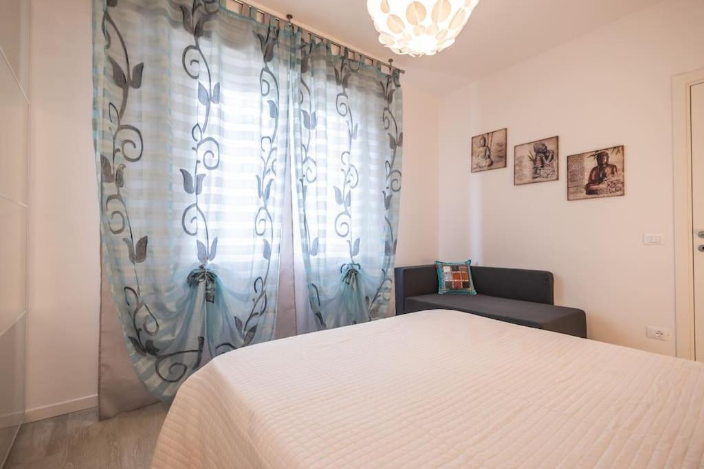 AmazHome - New Jungle Chic Home view 3