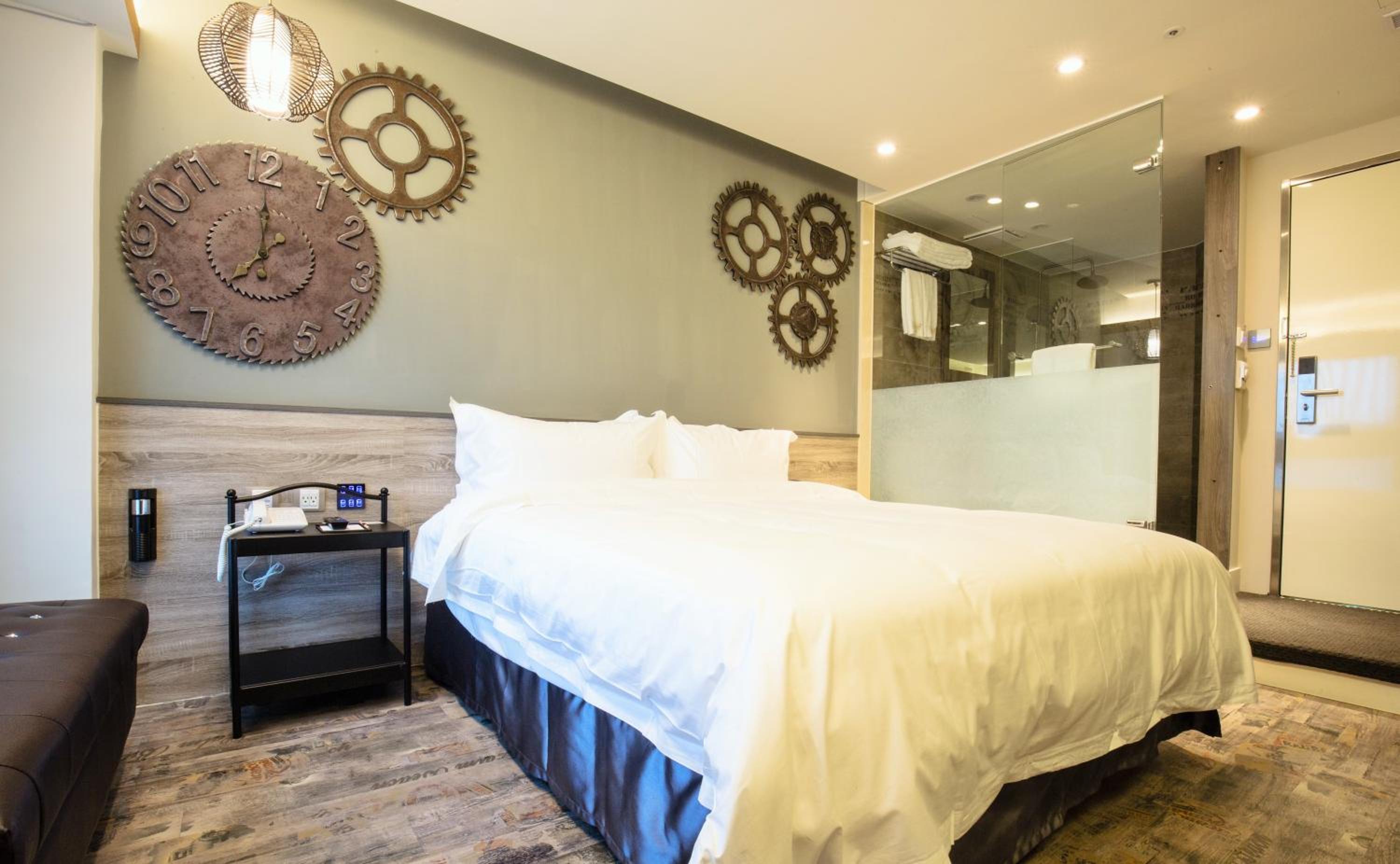 Walker Hotel. Ximen