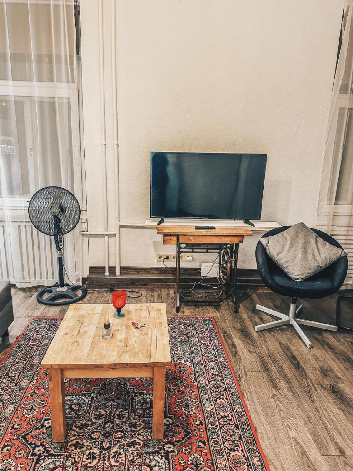 2 room Old Town apartment view 3