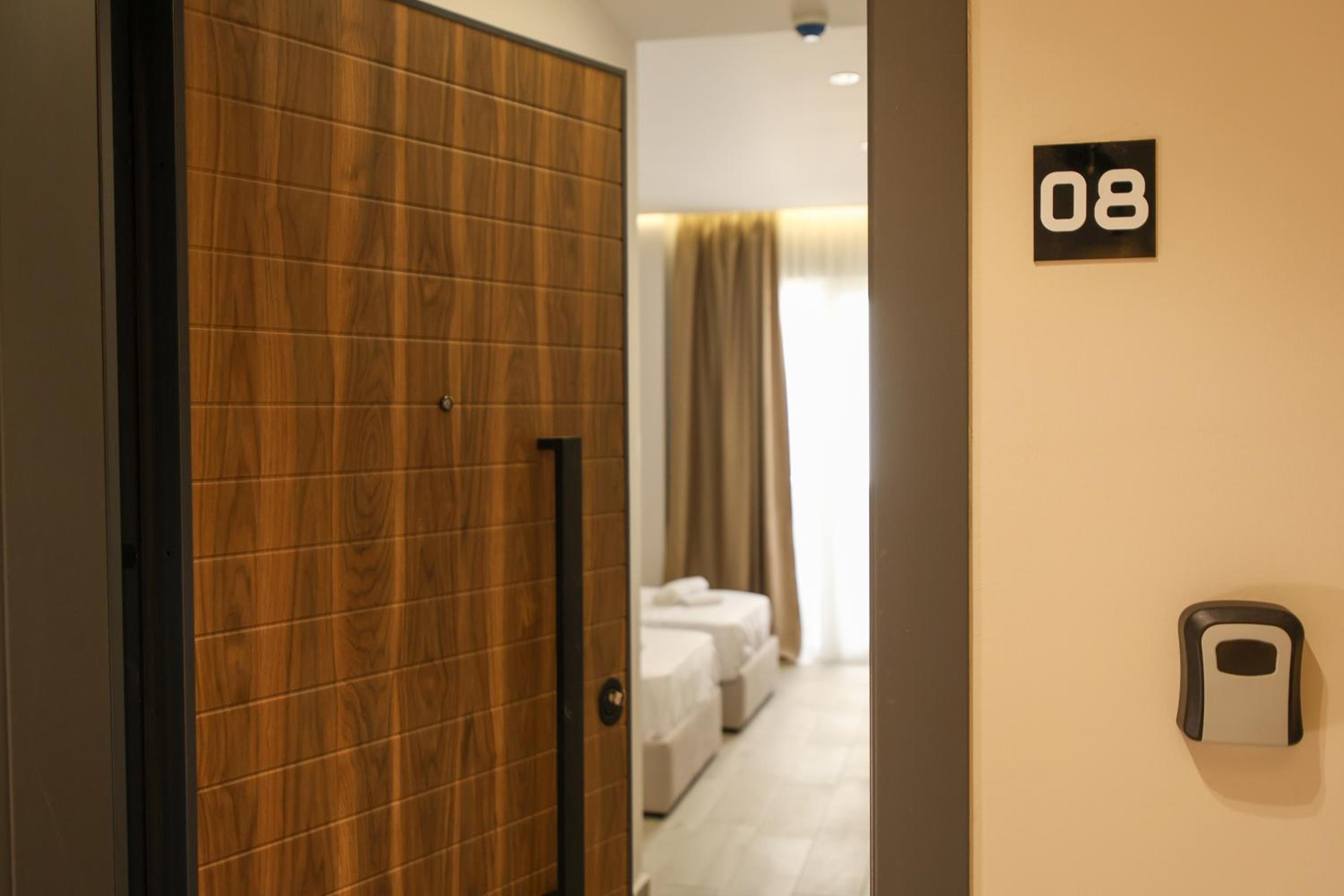 Blue Studios by Comfort Suites