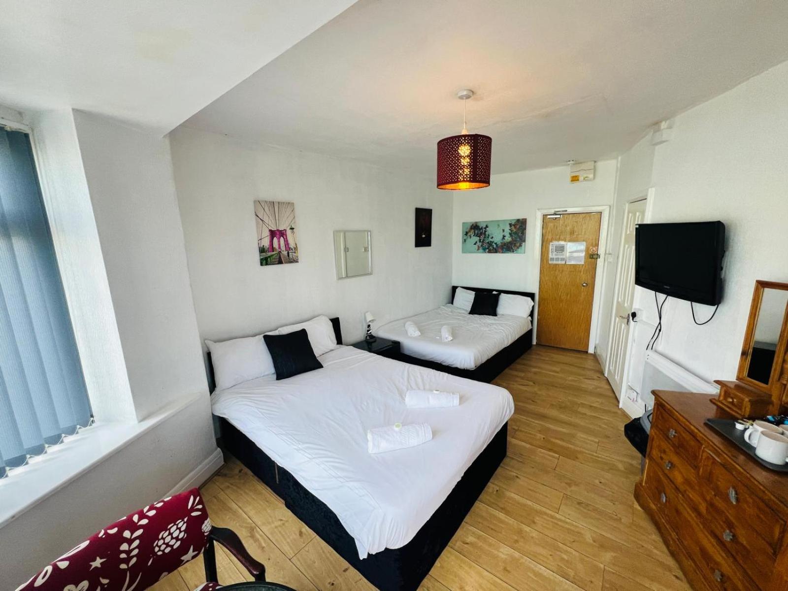 Henson hotel