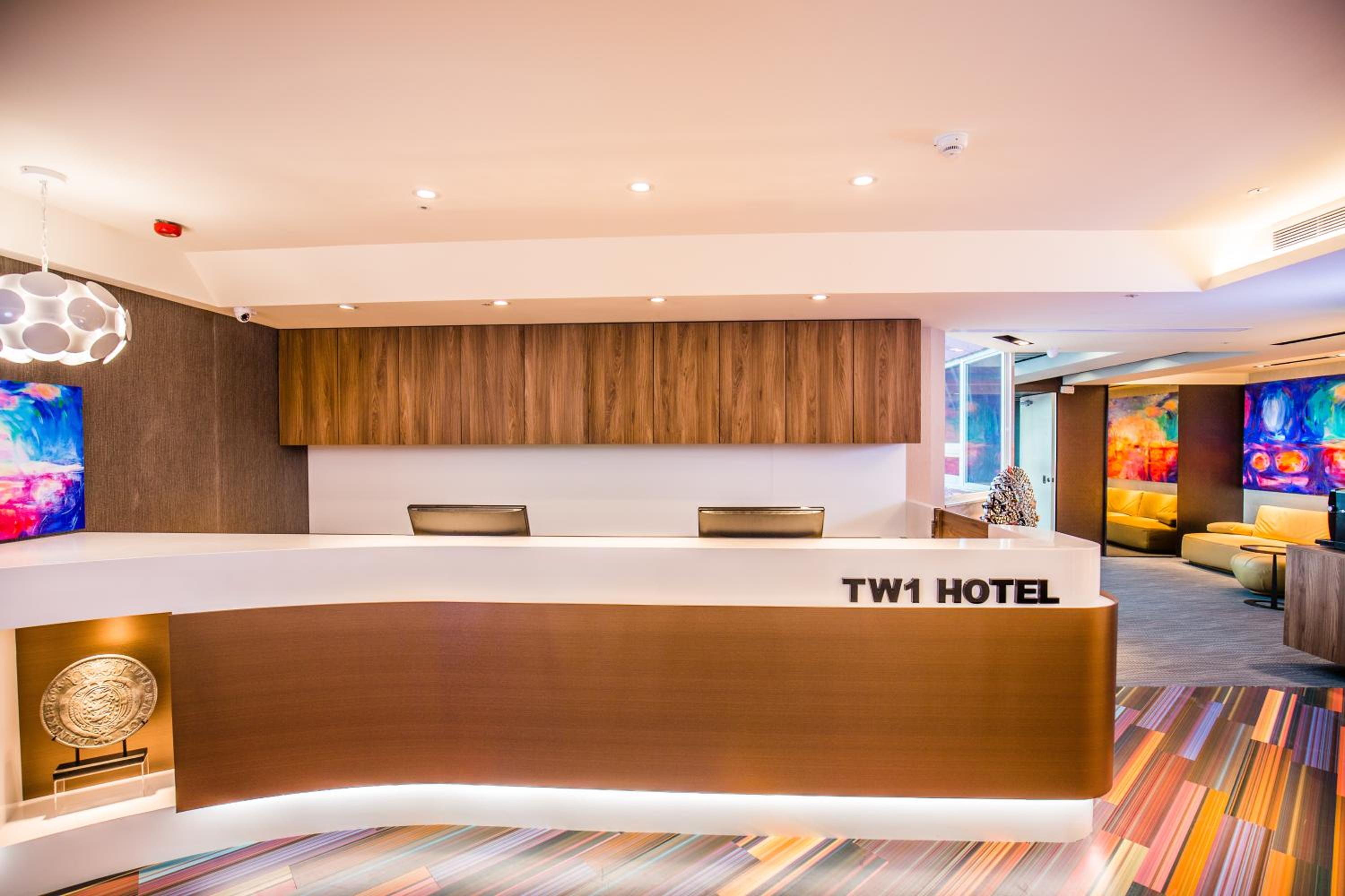 Walker Hotel. Ximen