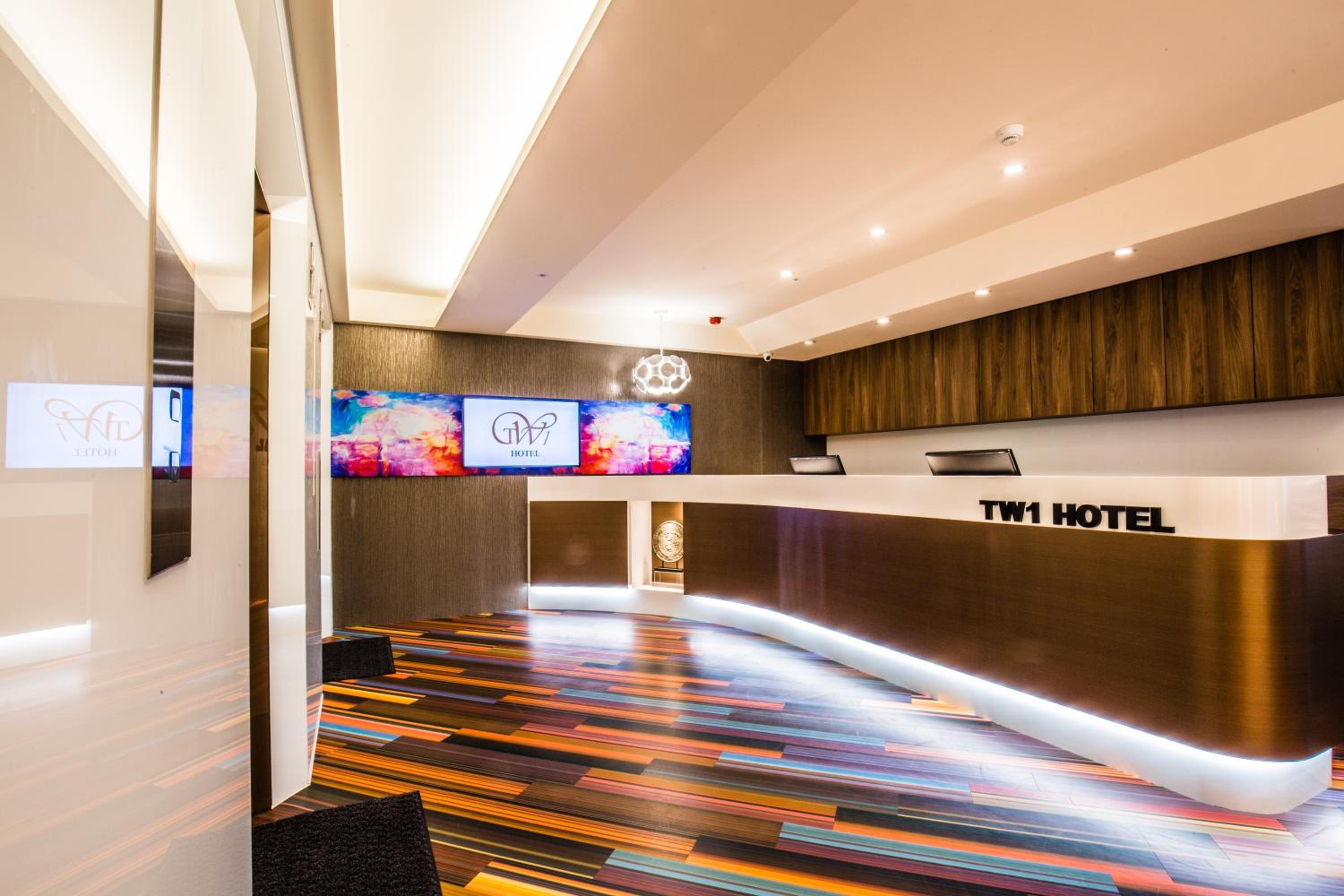 Walker Hotel. Ximen