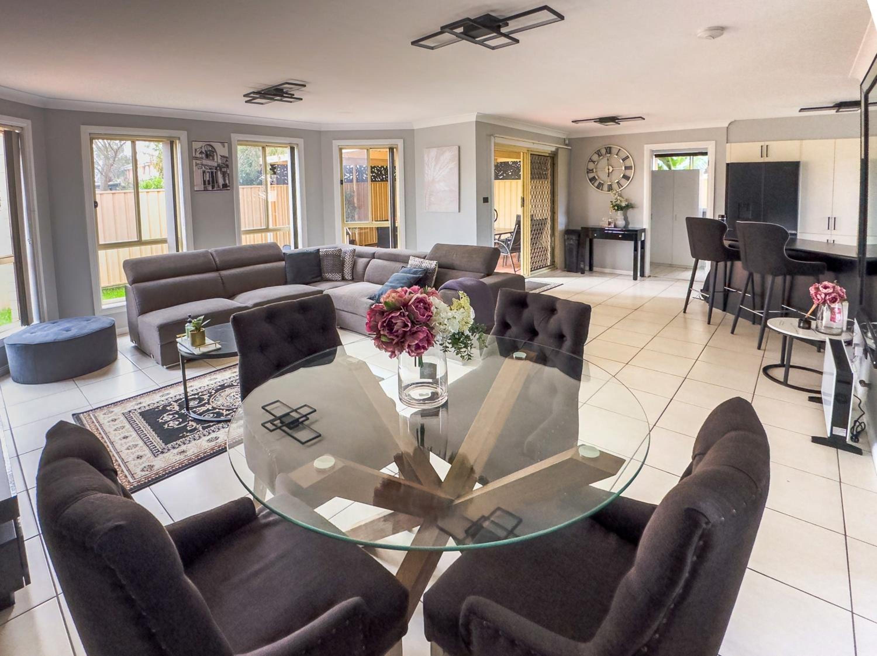 Prestons Dream Holiday 4 Bedroom