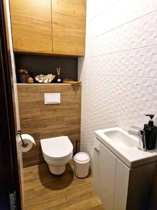 City Center Luxury Apartment with Terrace