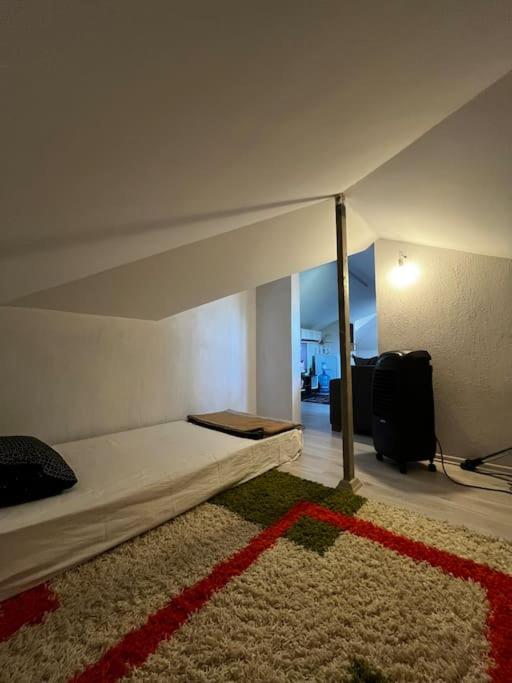 Photo 8