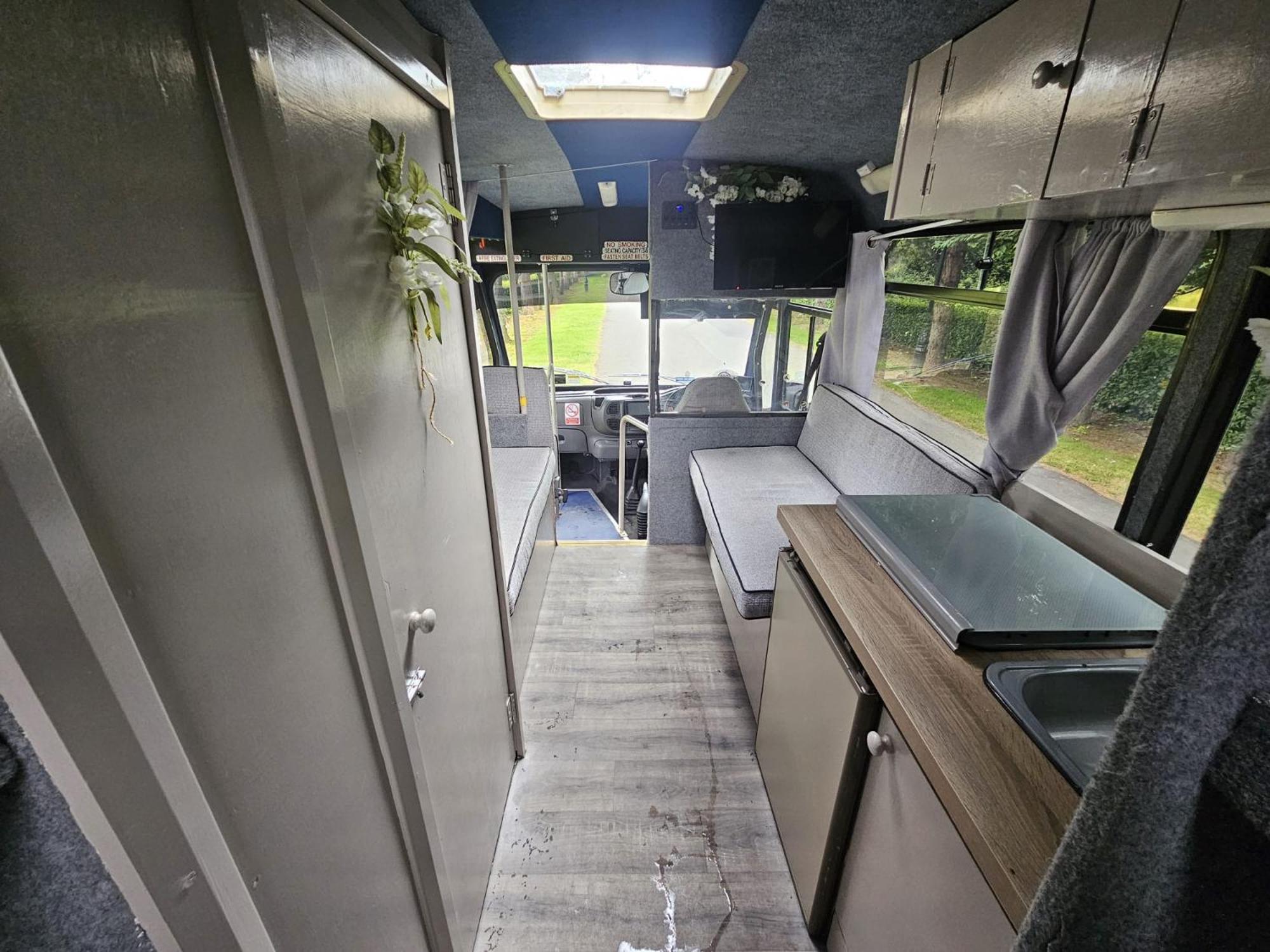 RETRO CAMPER HIRE LTD Campervan Hire Company