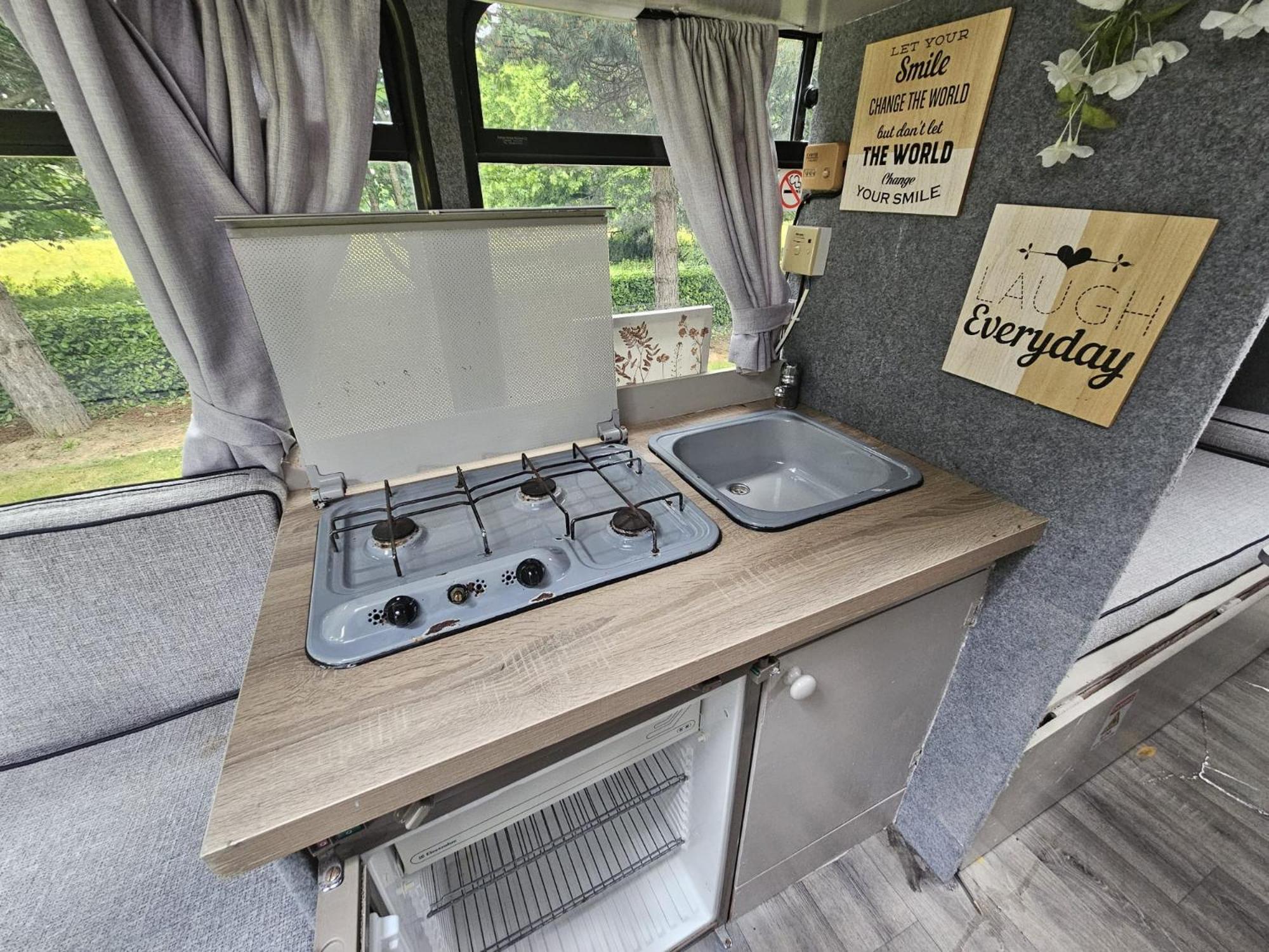 RETRO CAMPER HIRE LTD Campervan Hire Company
