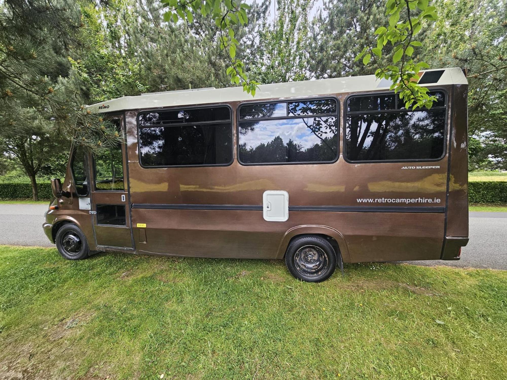 RETRO CAMPER HIRE LTD Campervan Hire Company
