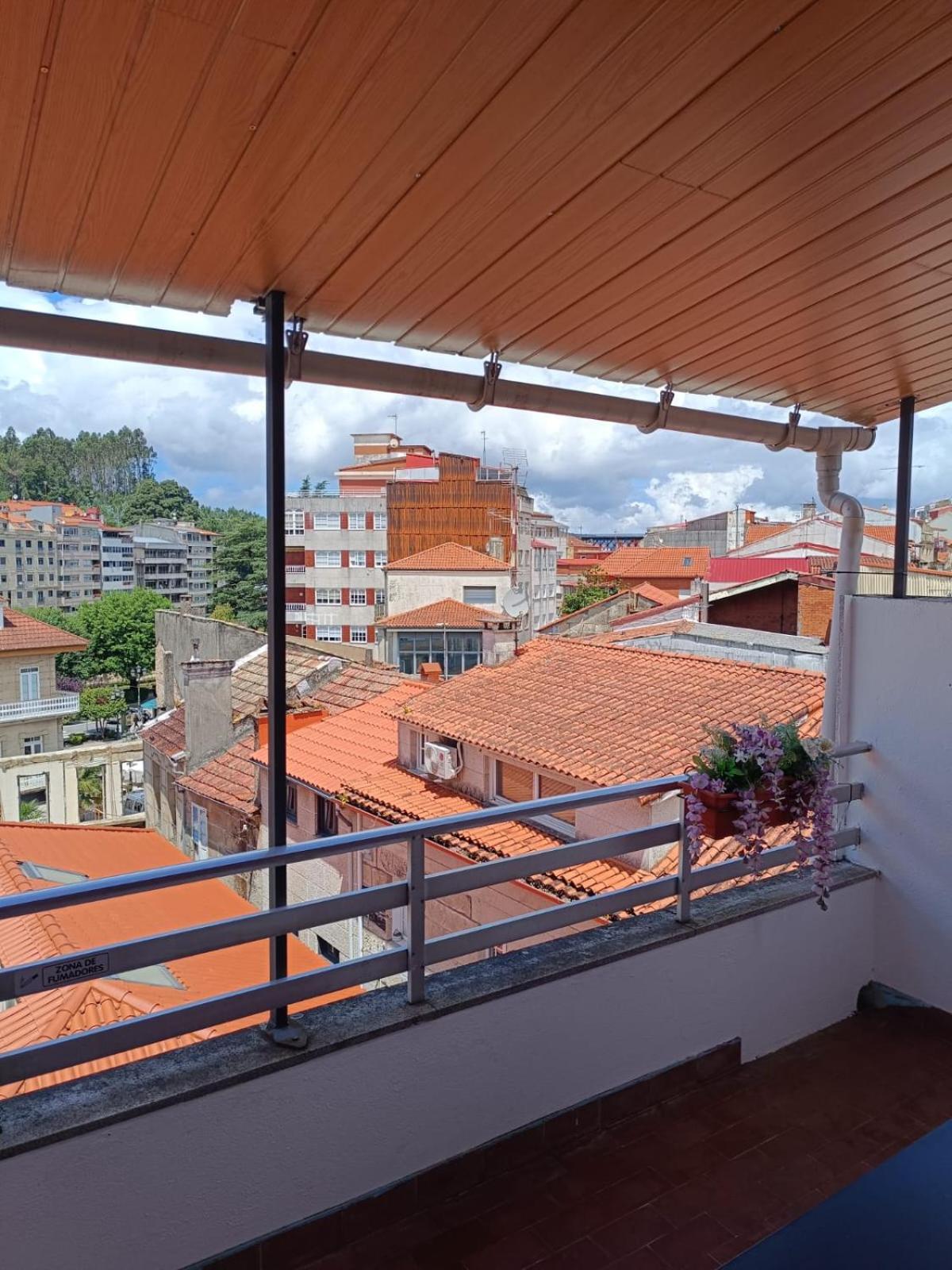 Pilgrim Rooms en Redondela — balance & terrace