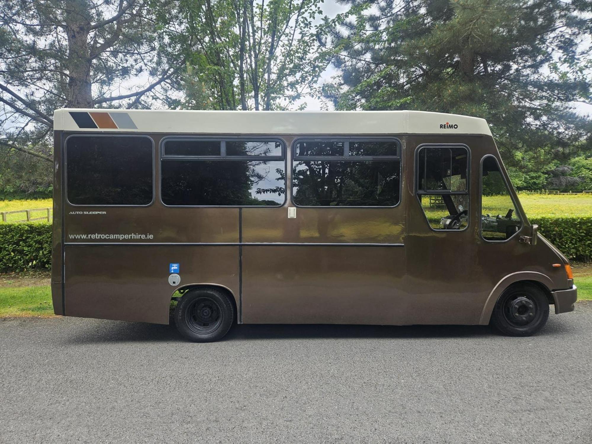 RETRO CAMPER HIRE LTD Campervan Hire Company