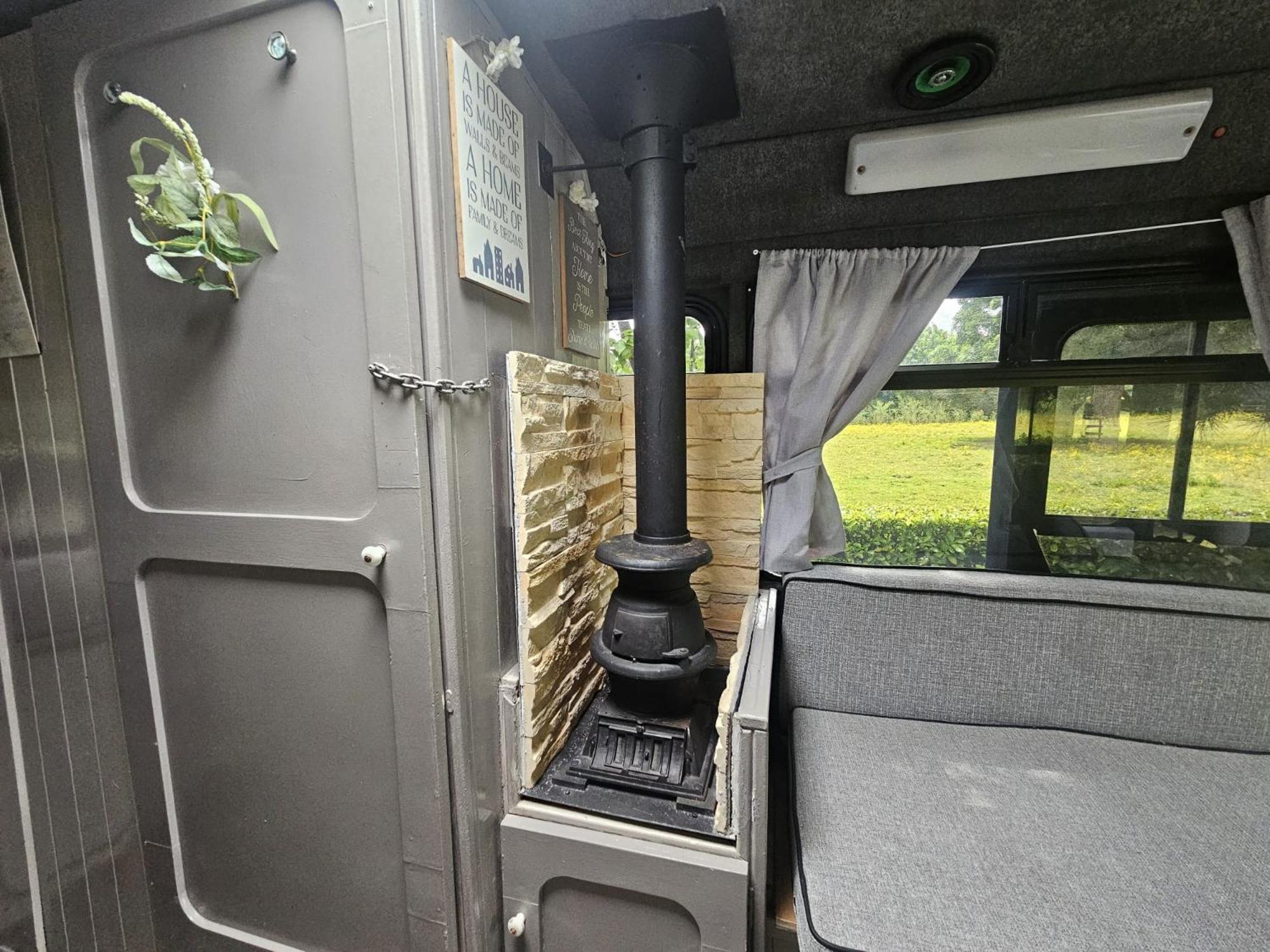 RETRO CAMPER HIRE LTD Campervan Hire Company