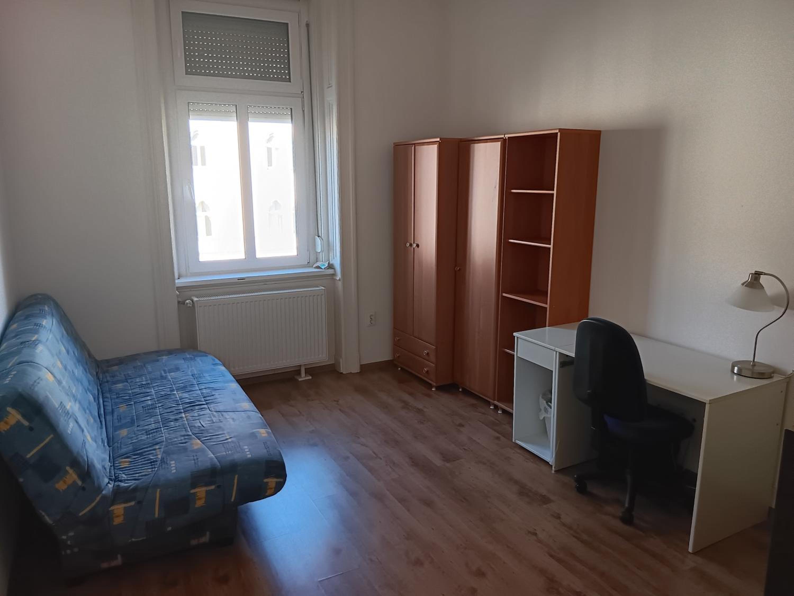 Big COZY - Skyfall Apartment 3 BDRM 6 BEDS 1&Half Baths