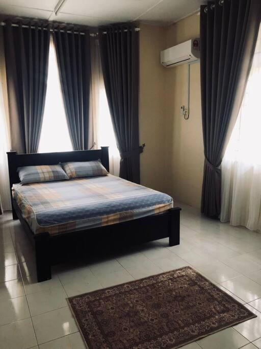 Putri Homestay Bungalow at UMK Pengkalan Chepa photo 8