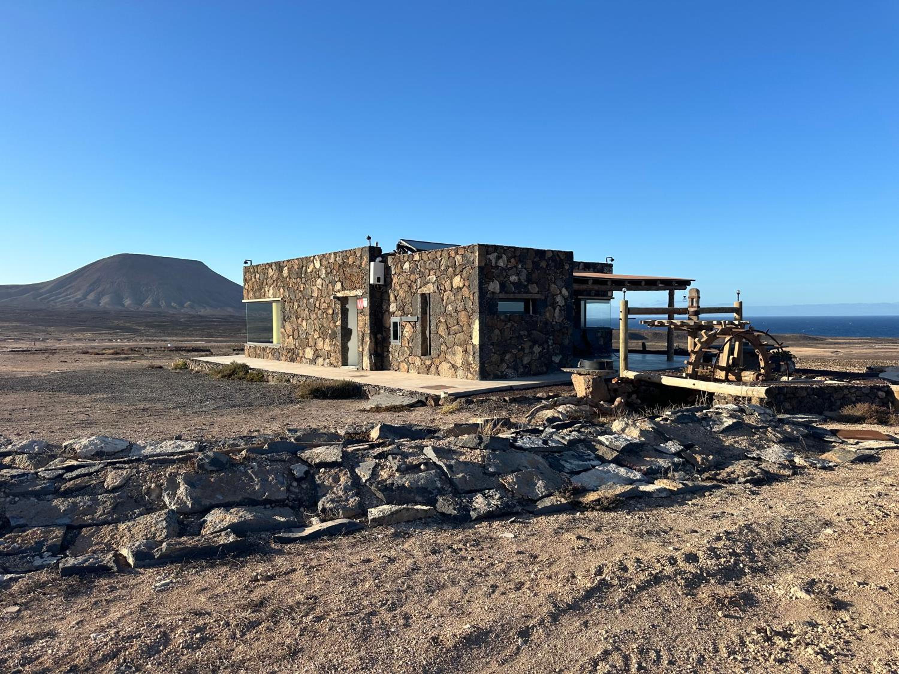 Casita Tahona con vistas de infarto al mar y volcanes con absoluta privacidad