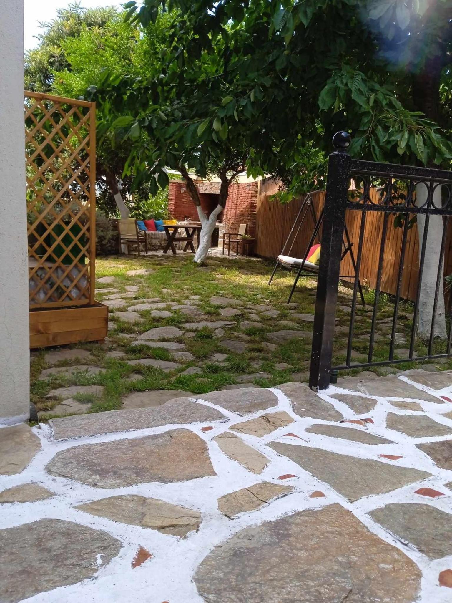 MARIAS COZY HOUSE view 2