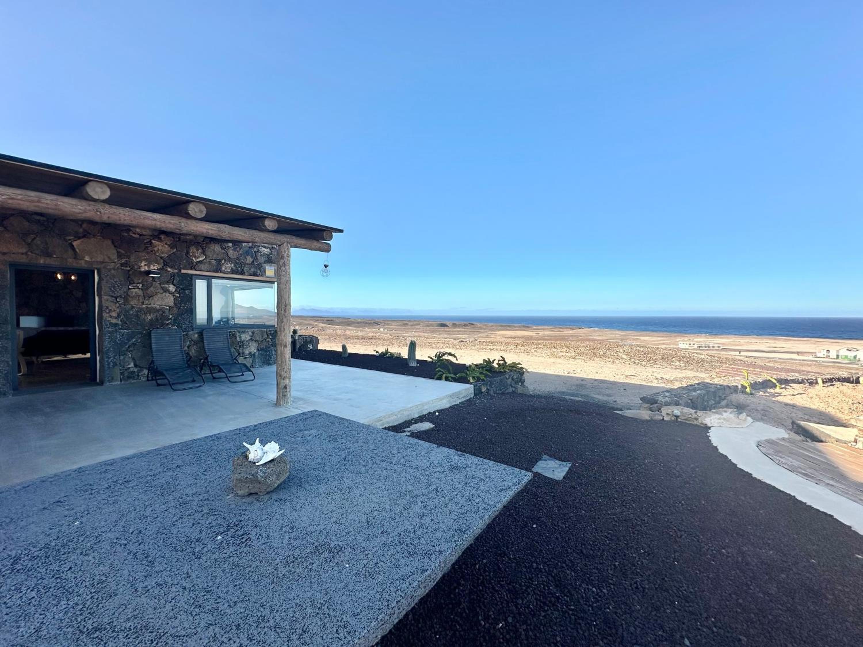 Casita Tahona con vistas de infarto al mar y volcanes con absoluta privacidad
