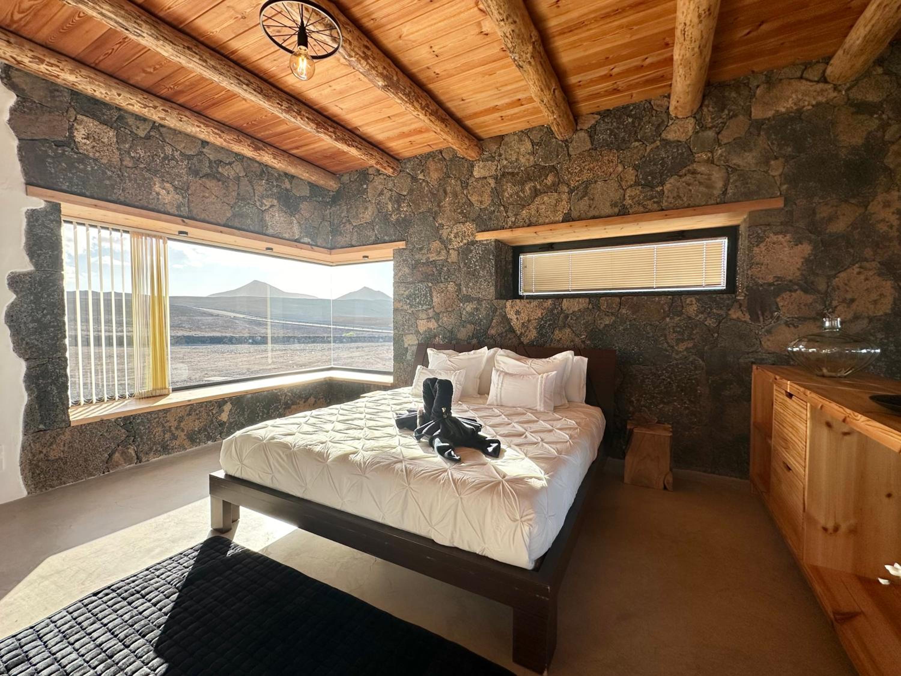 Casita Tahona con vistas de infarto al mar y volcanes con absoluta privacidad