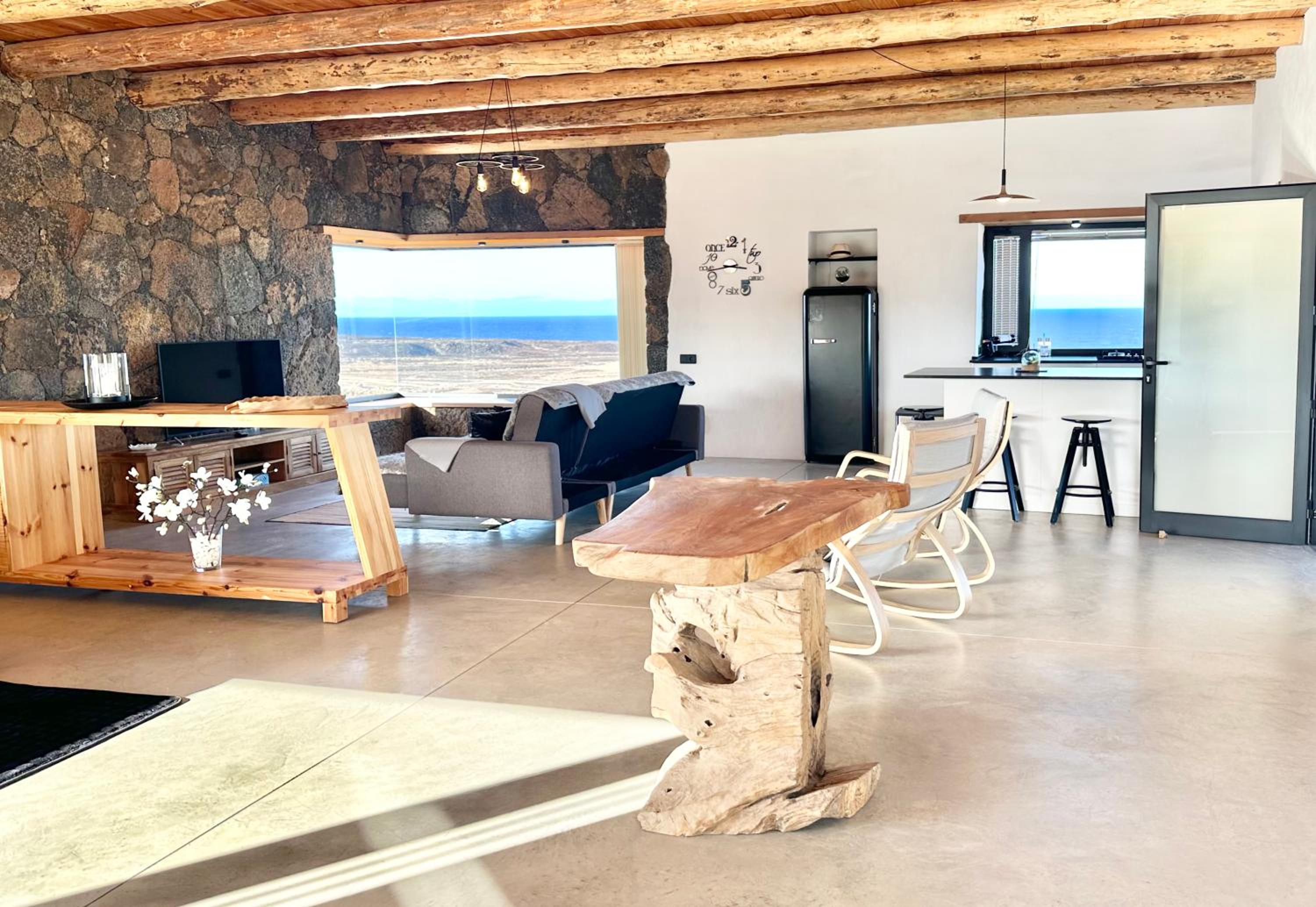Casita Tahona con vistas de infarto al mar y volcanes con absoluta privacidad