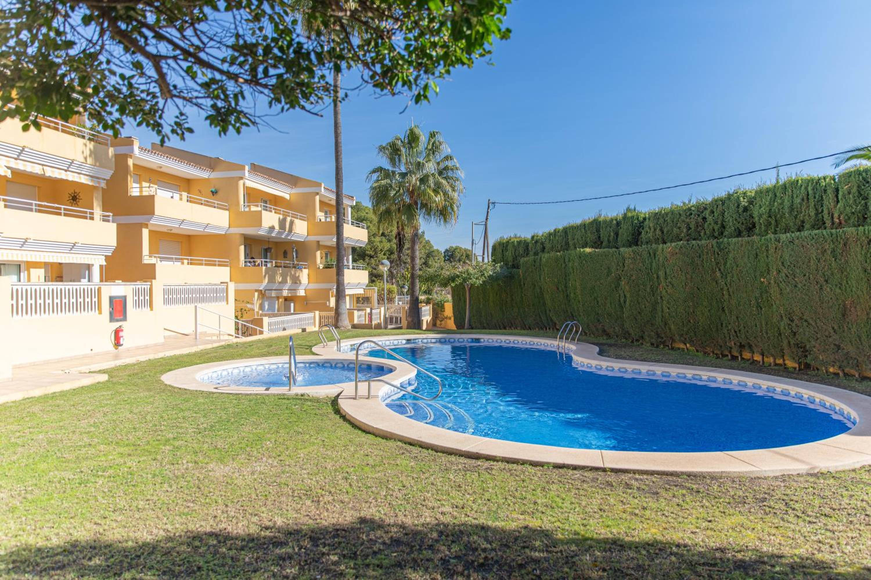 Apartamento orientación sur en Albir