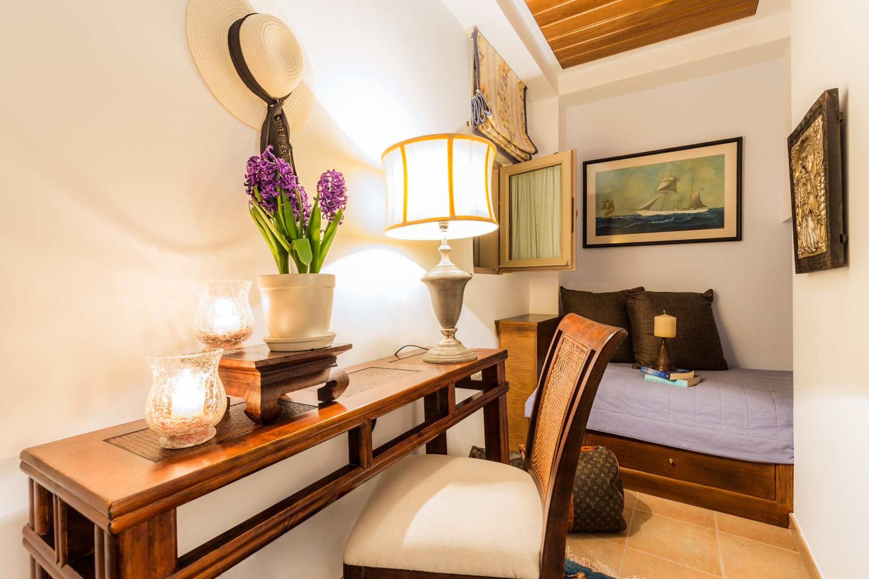 Gardenia Junior Suite In Epidavros with Shared Pool photo 4