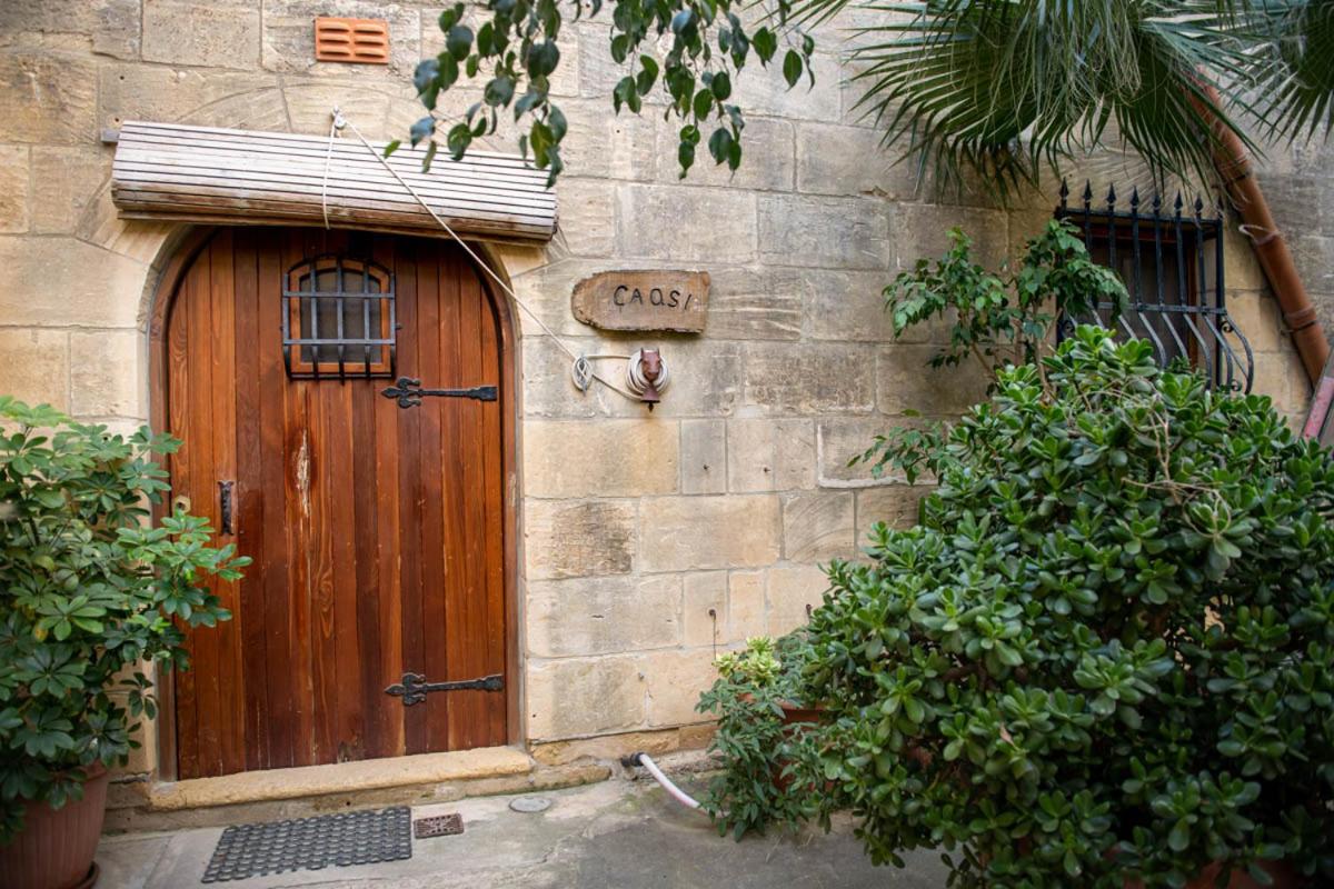 Caqsi Farmhouses