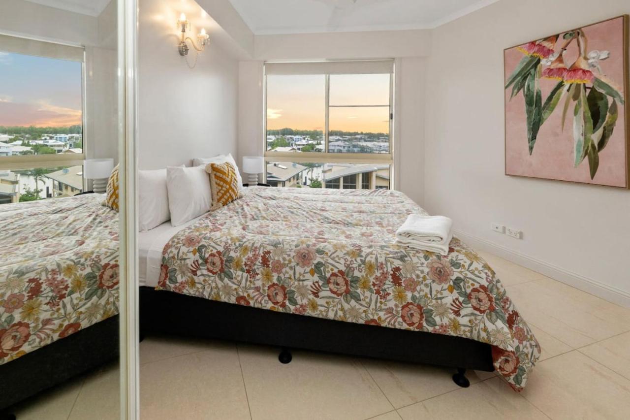 Sunset Stunner Marina Views