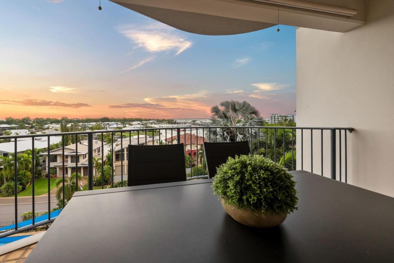 Sunset Stunner Marina Views