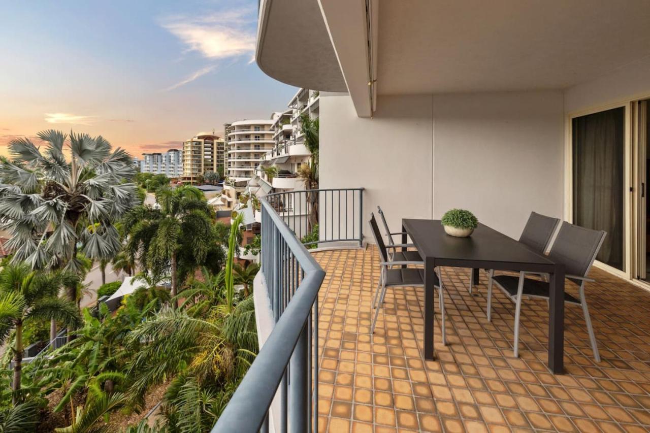 Sunset Stunner Marina Views
