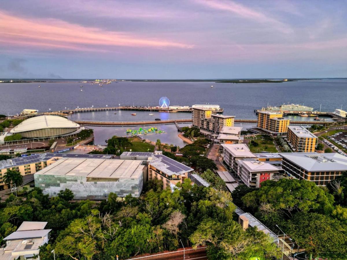 Big Breathtaking Walk to Waterfront Precinct
