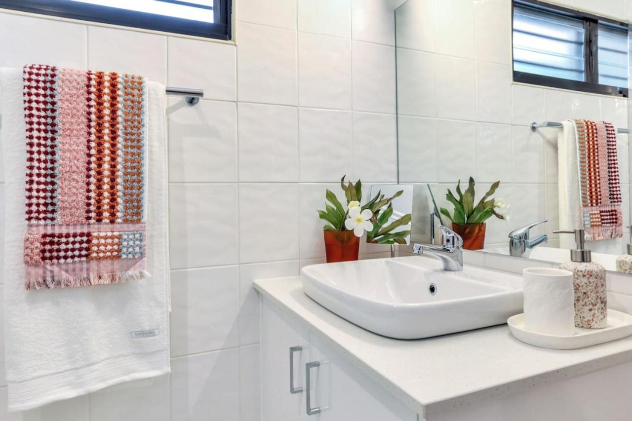 Villa Frangipani on Zealandia - Old World Charm