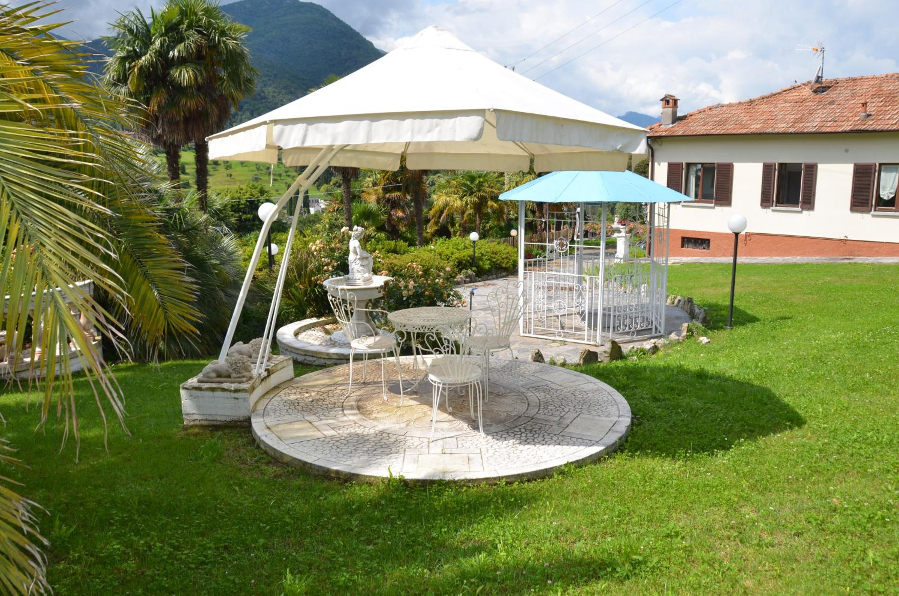 Casa Aurea