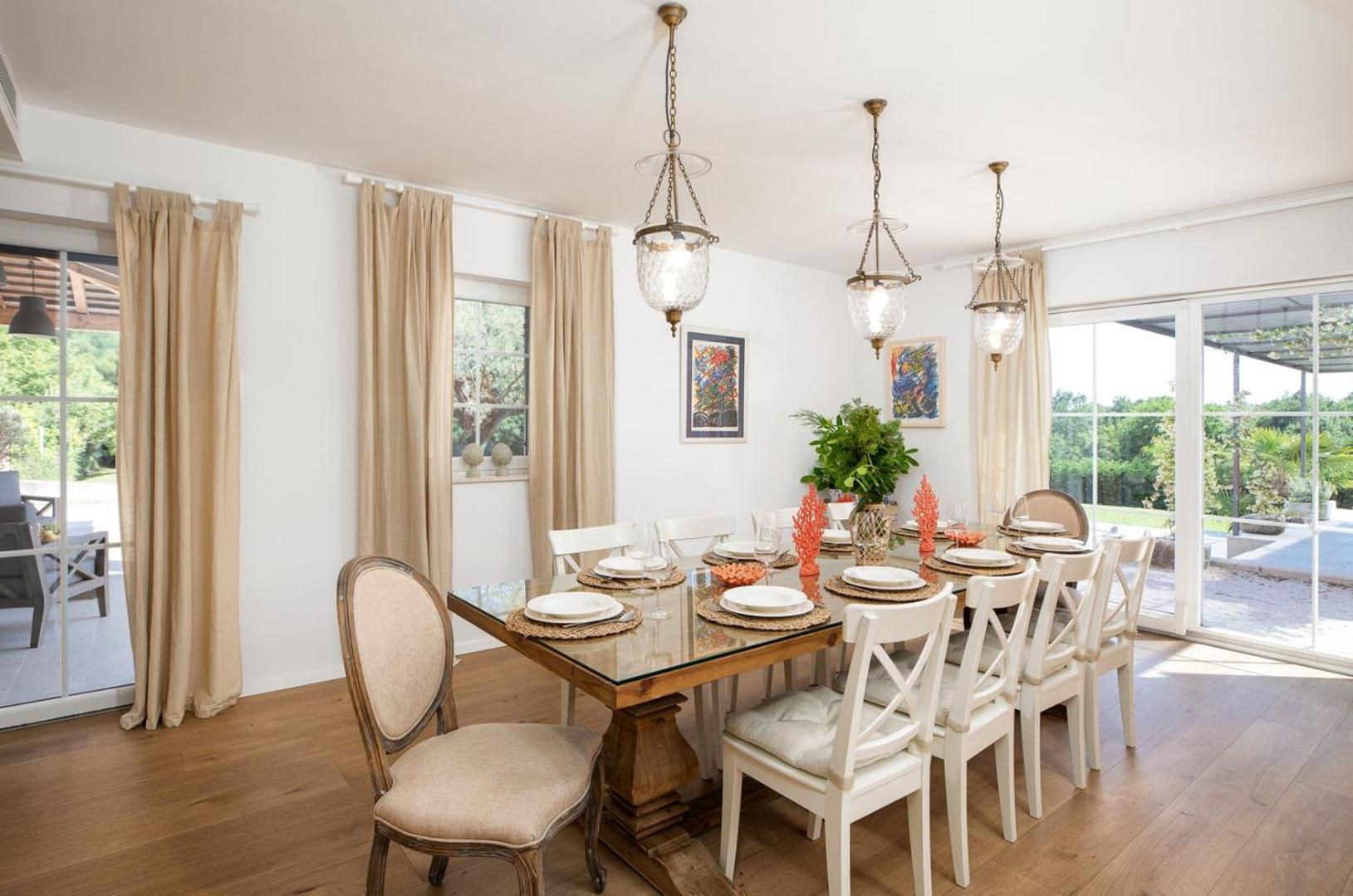 Villa Village by Villsy - with heated pool, spa, private tennis court, golf court, basketball court and playroom