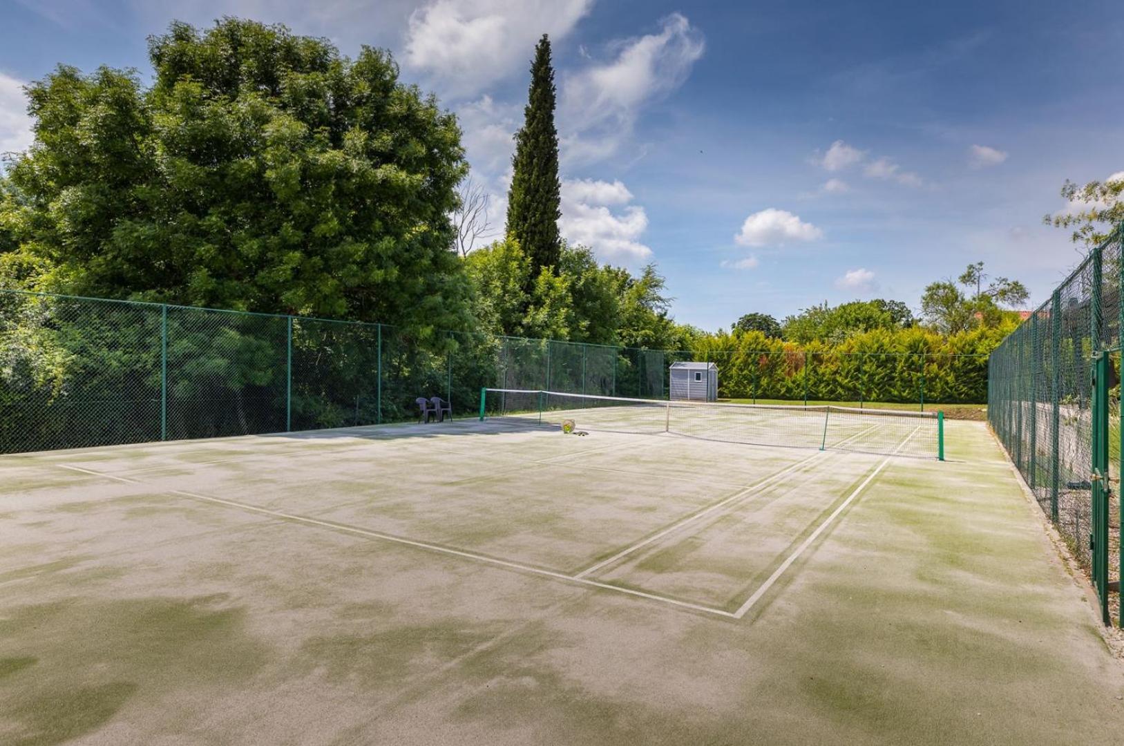 Villa Village by Villsy - with heated pool, spa, private tennis court, golf court, basketball court and playroom