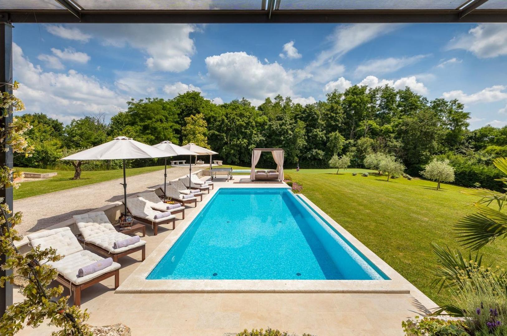 Villa Village by Villsy - with heated pool, spa, private tennis court, golf court, basketball court and playroom