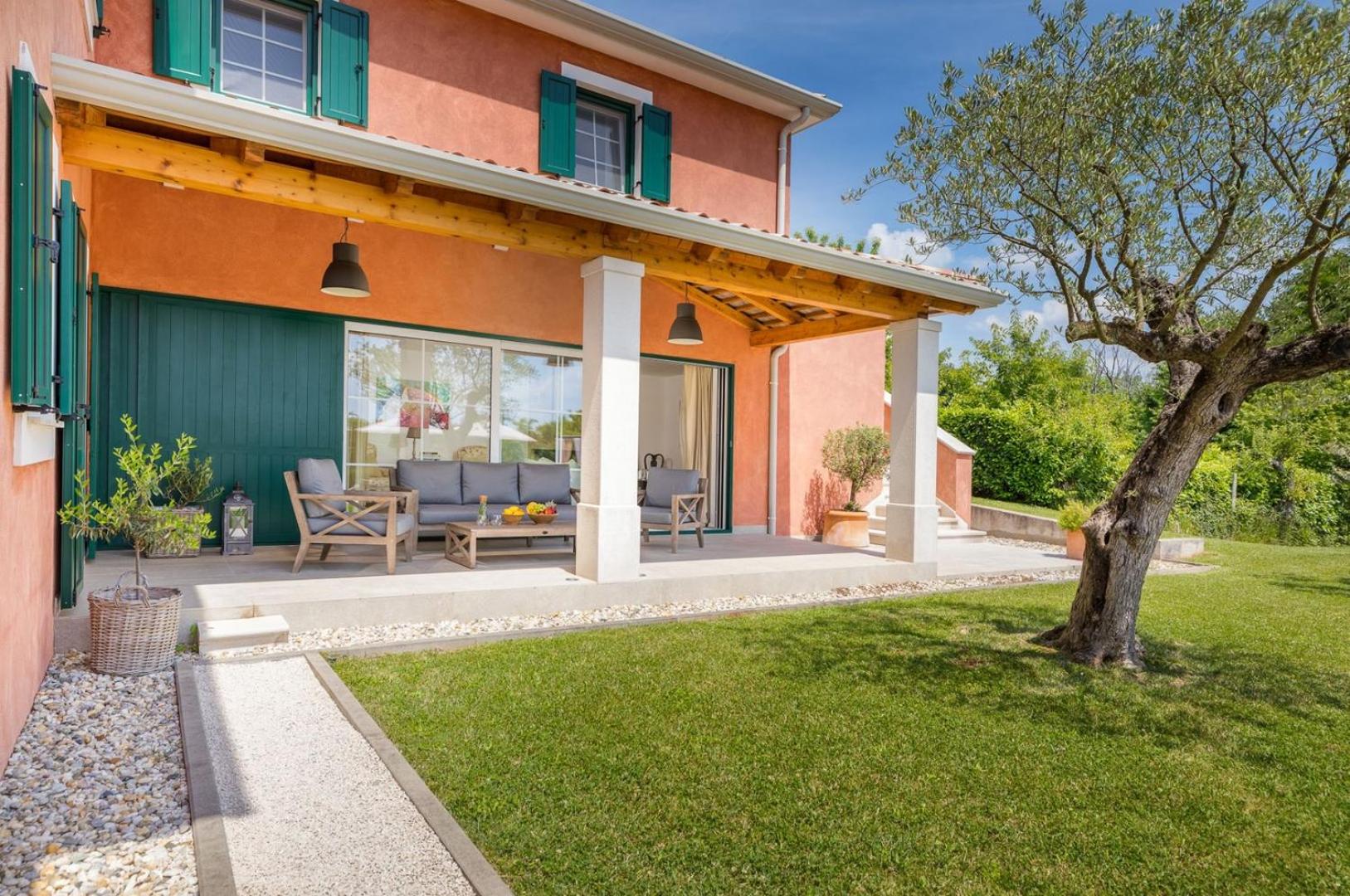 Villa Village by Villsy - with heated pool, spa, private tennis court, golf court, basketball court and playroom