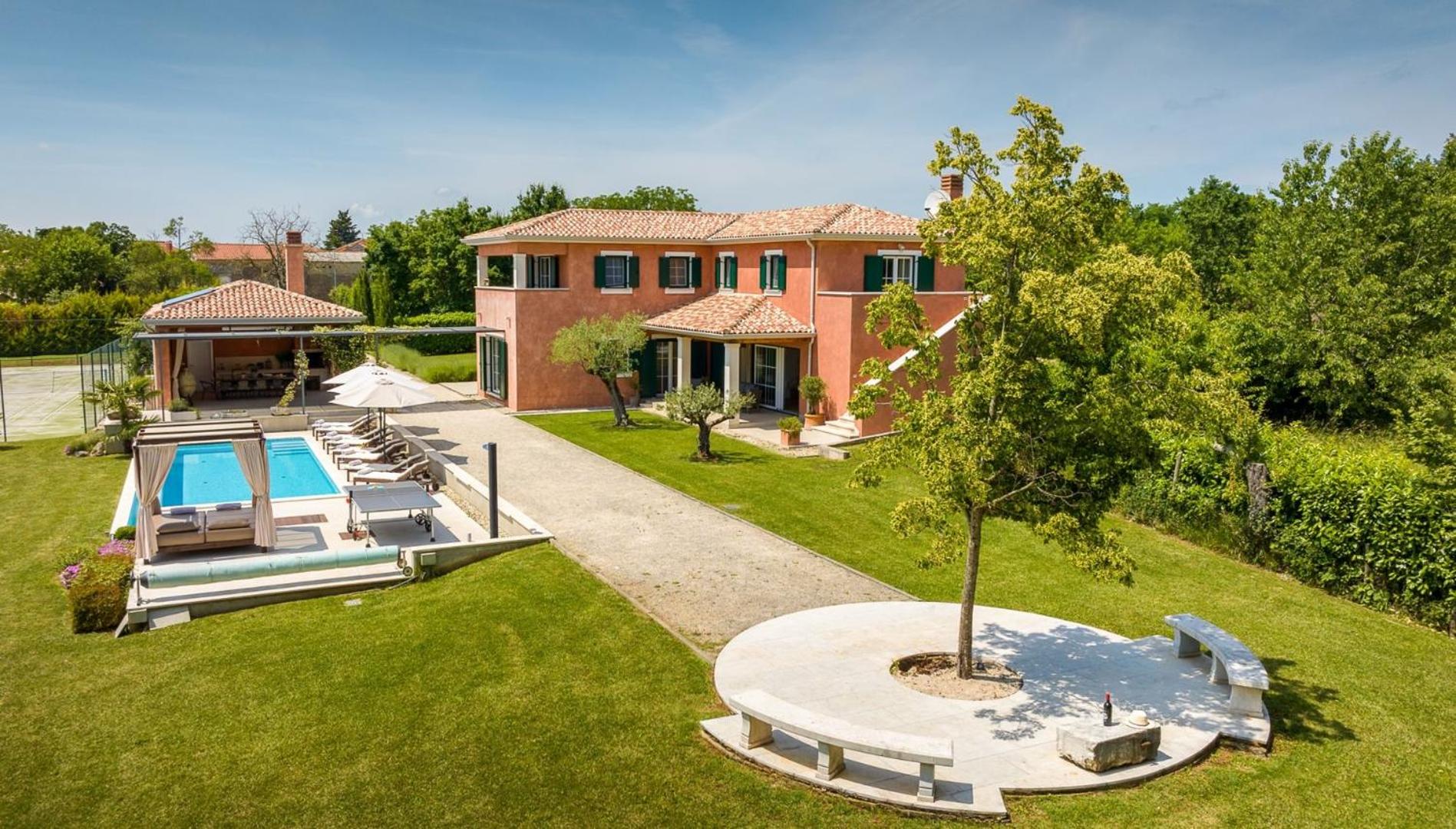 Villa Village by Villsy - with heated pool, spa, private tennis court, golf court, basketball court and playroom
