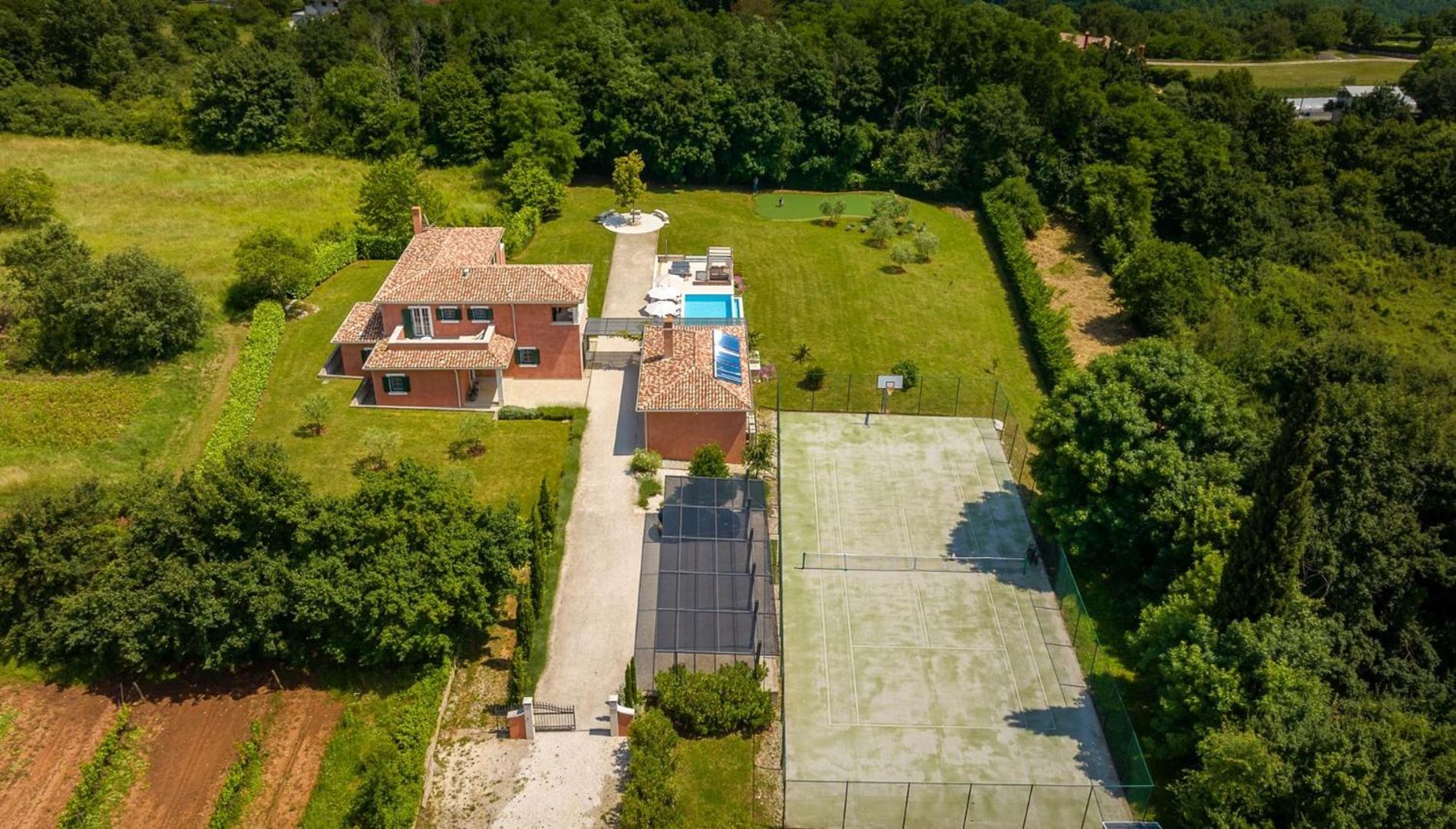 Villa Village by Villsy - with heated pool, spa, private tennis court, golf court, basketball court and playroom