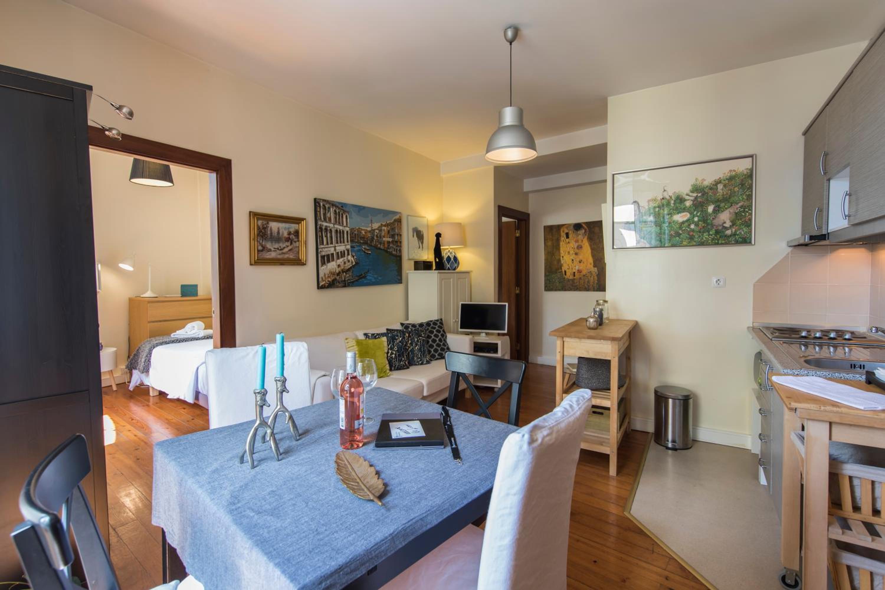 Cozy Central Lisbon Flat Martim Moniz