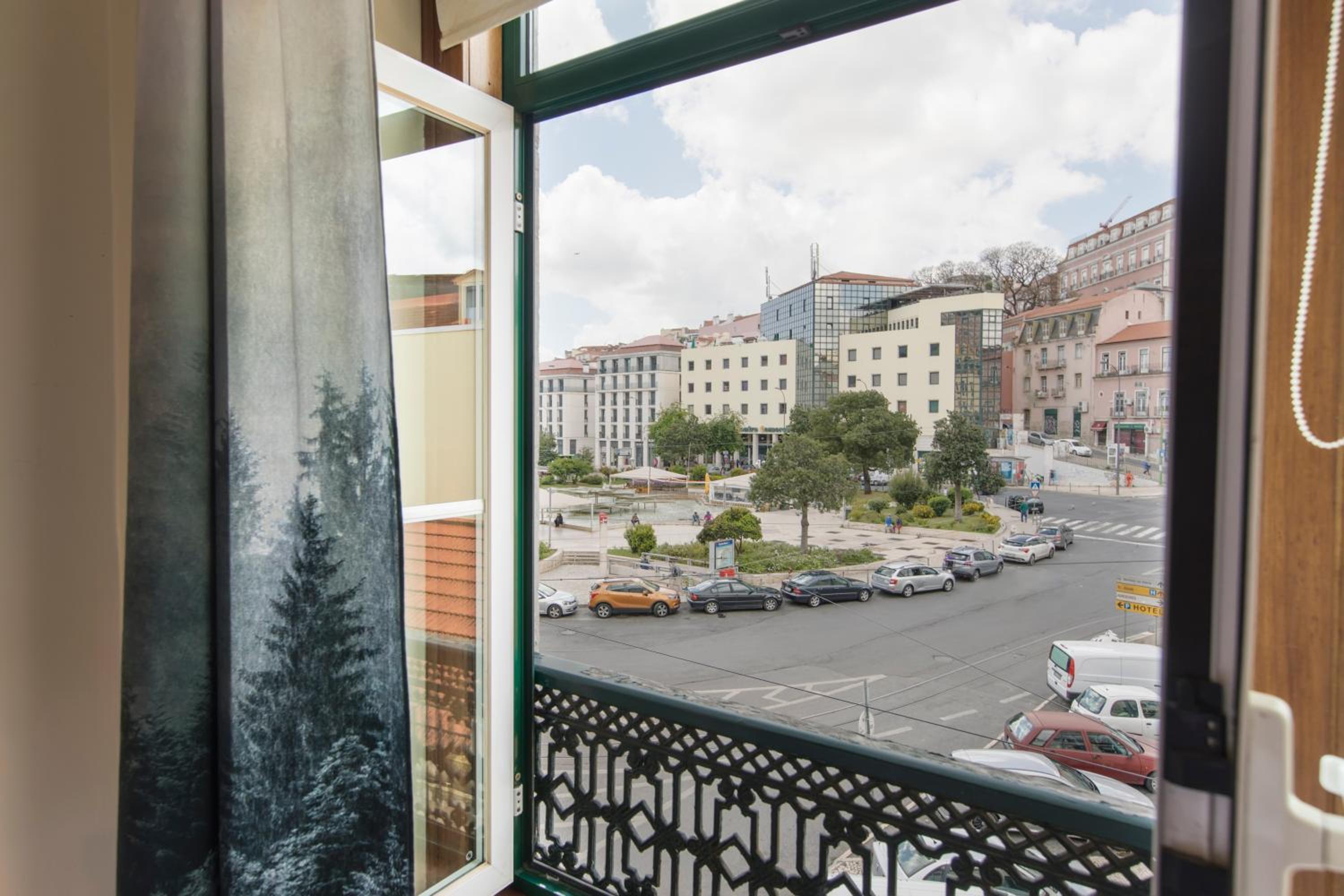 Cozy Central Lisbon Flat Martim Moniz