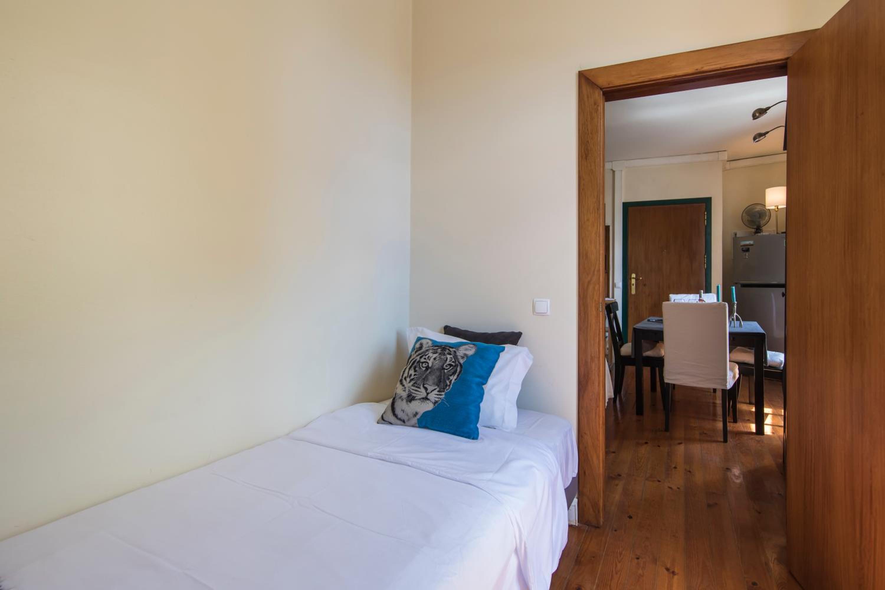 Cozy Central Lisbon Flat Martim Moniz