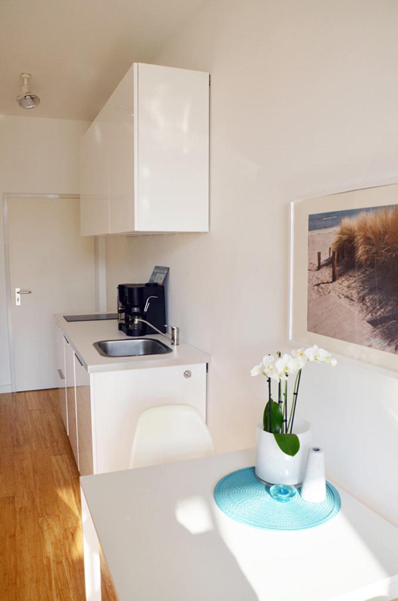 Cliff Apartment