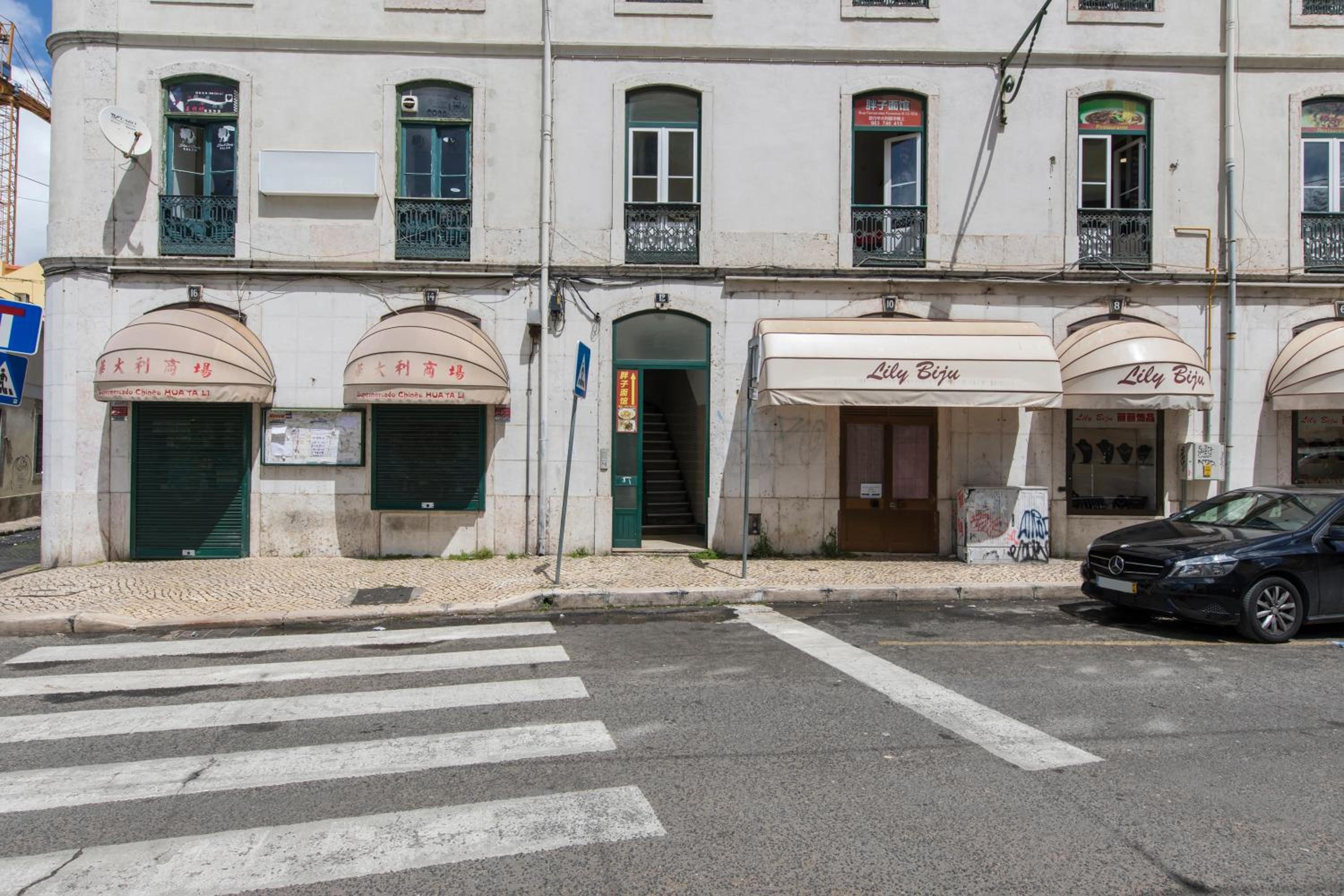 Cozy Central Lisbon Flat Martim Moniz