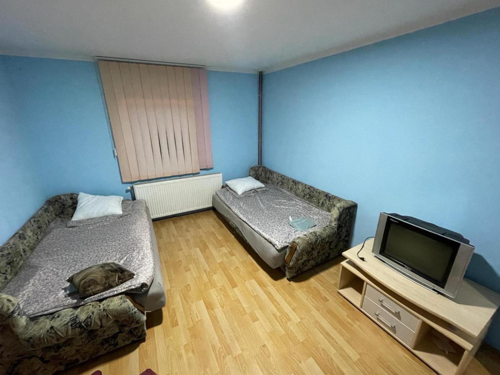 Apartmani za vise radnika ili porodice view 3