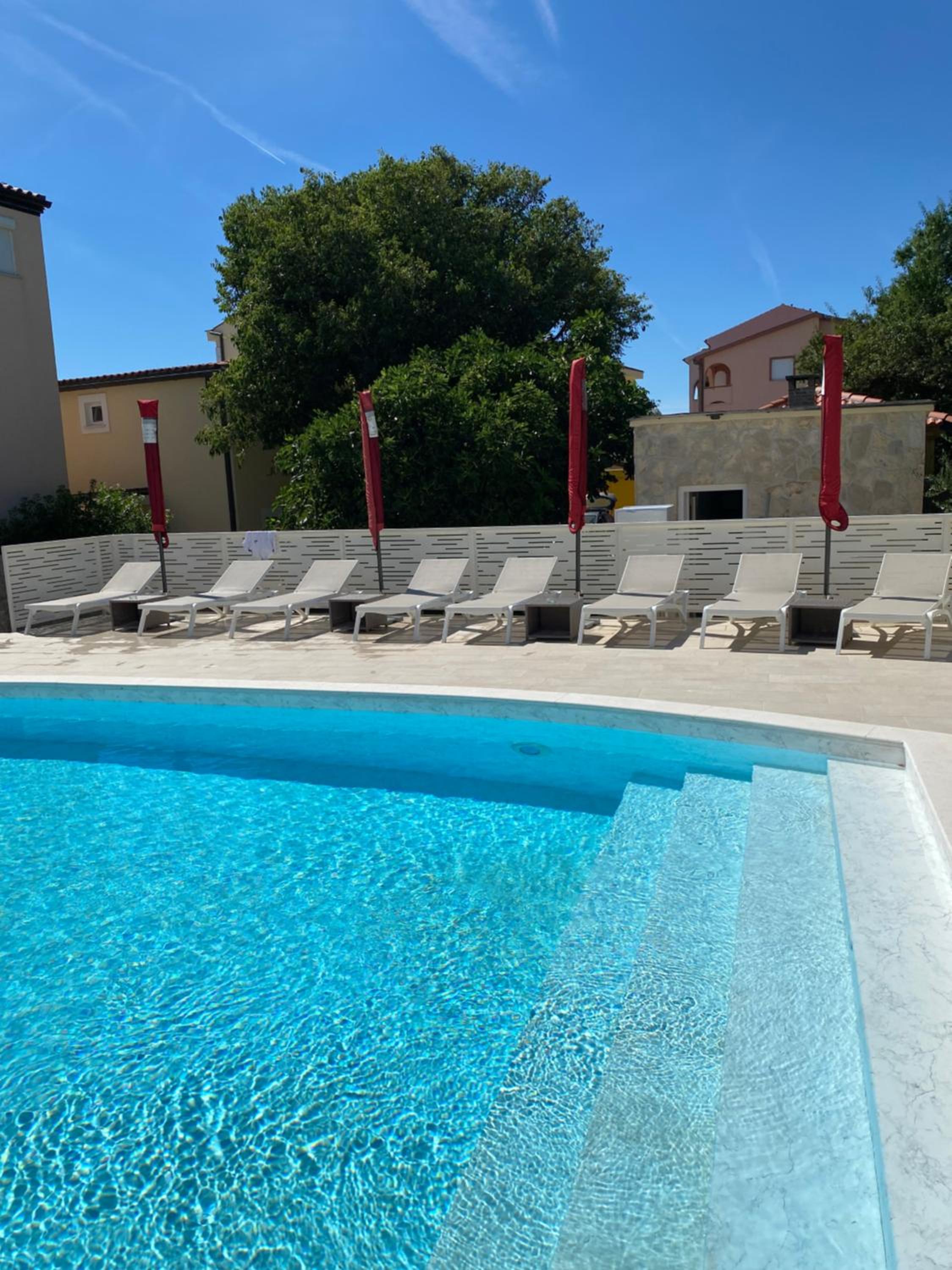 Apartmani Lovren