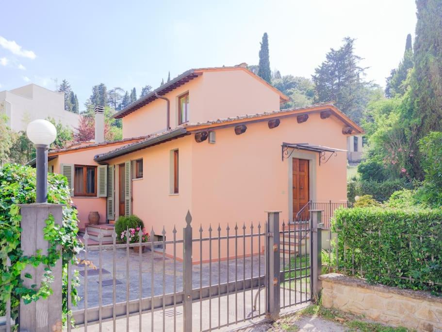 Stalla - Villa with garden in the historic center
