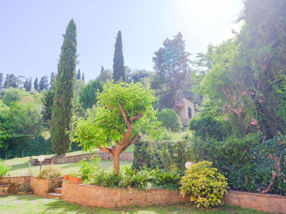 Stalla - Villa with garden in the historic center