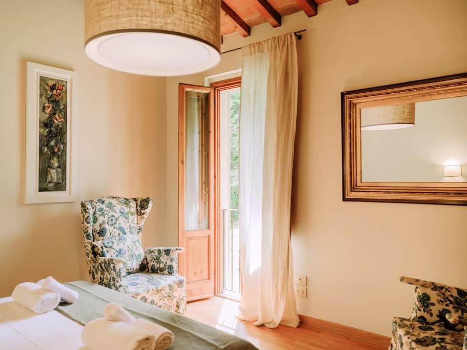 Stalla - Villa with garden in the historic center