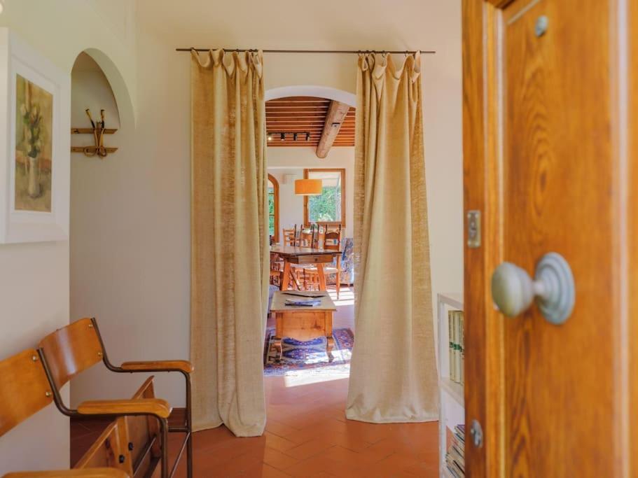 Stalla - Villa with garden in the historic center