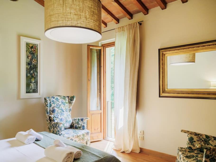 Stalla - Villa with garden in the historic center